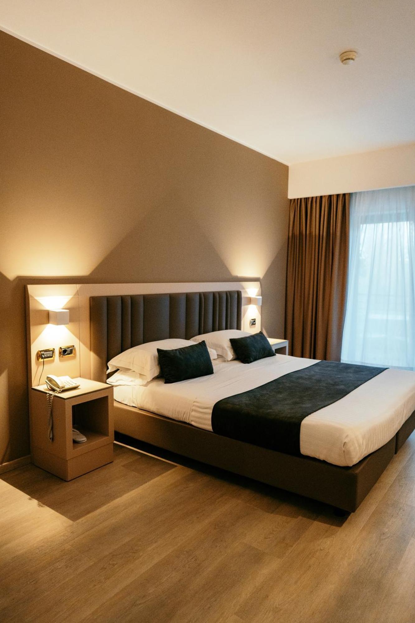 Hotel Grand La Chiusa Di Chietri